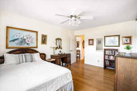 Bedroom - 8896 David Pl #2E, Des Plaines, IL 60016 photo 3 of 3