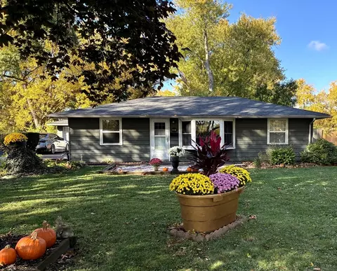 3506 William St, Steger, IL 60475