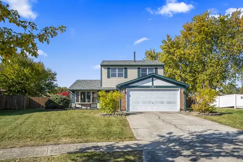 7558 W Hawthorne Ln, Frankfort, IL 60423