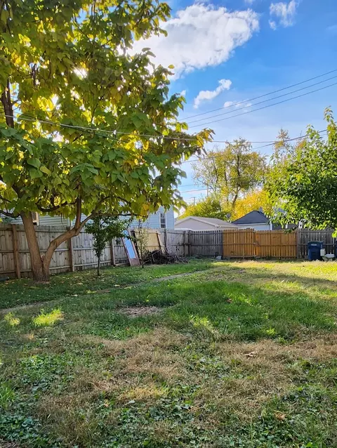 Exterior - 761 N 8th Ave, Kankakee, IL 60901 photo 2 of 3