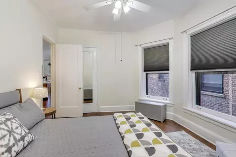 Bedroom - 1633 E Hyde Park Blvd #2D, Chicago, IL 60615 photo 2 of 3
