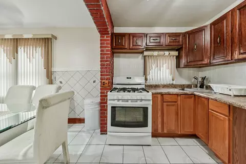 Kitchen - 5536 S Normandy Ave, Chicago, IL 60638 photo 2 of 2