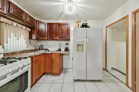 Kitchen - 5536 S Normandy Ave, Chicago, IL 60638 photo 1 of 2