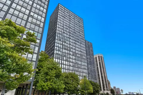 880 N Lake Shore Dr #22F, Chicago, IL 60611