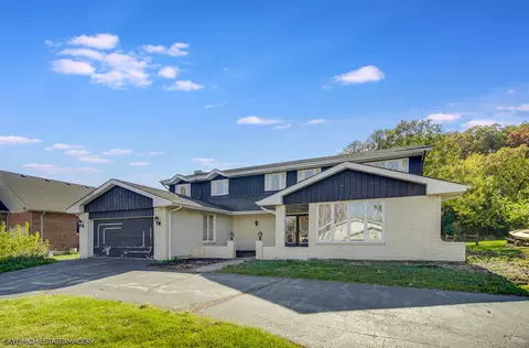 7415 W Ute Ln, Palos Heights, IL 60463