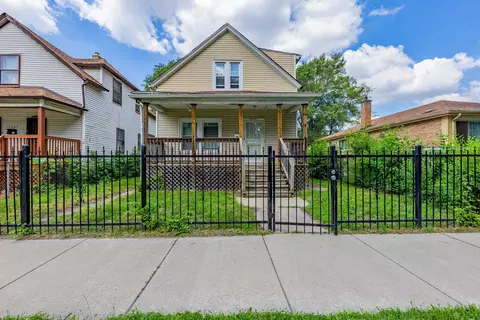 12452 S Eggleston Ave, Chicago, IL 60628