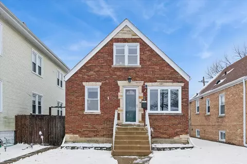5040 N Moody Ave, Chicago, IL 60630