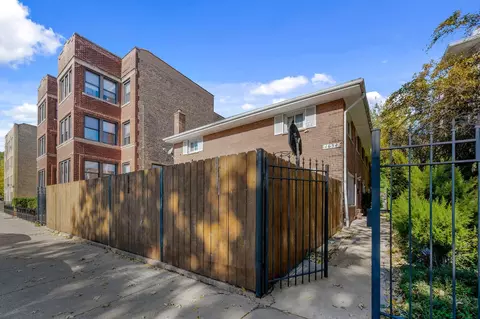 1634 W Morse Ave #F, Chicago, IL 60626