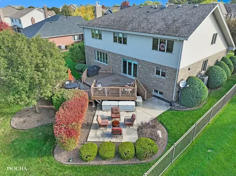 Exterior - 17618 Dunn Rd, Tinley Park, IL 60487 photo 1 of 5