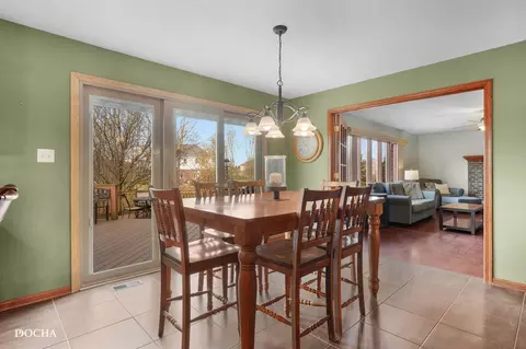 Dining - 17618 Dunn Rd, Tinley Park, IL 60487 photo 1 of 1