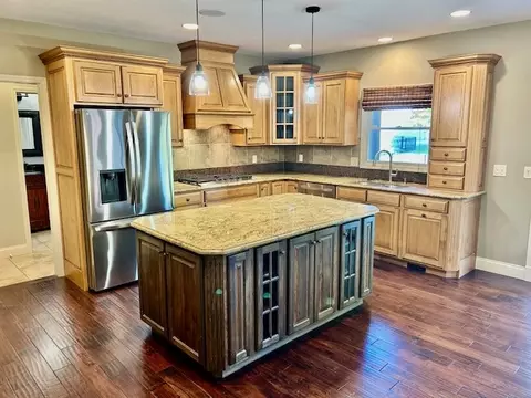 Kitchen - 2810 Stevenson Dr, Bloomington, IL 61704 photo 1 of 3