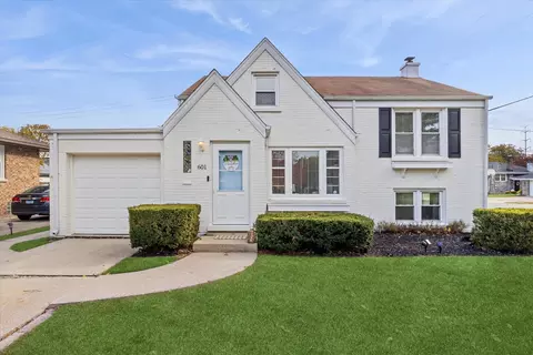 601 Homestead Rd, La Grange Park, IL 60526