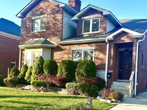 1712 Woodland Ave, Park Ridge, IL 60068