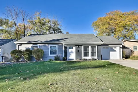 10222 Hibiscus Dr, Orland Park, IL 60462