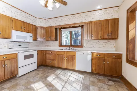 Kitchen - 316 W John St, Forrest, IL 61741 photo 1 of 2