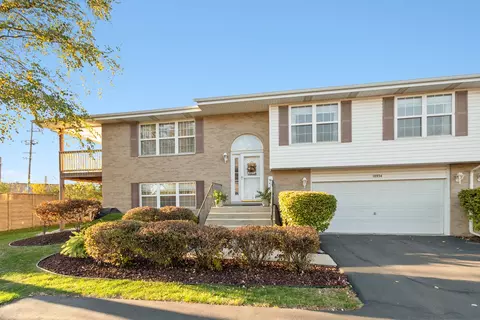 10934 S Lorel Ave #10934, Oak Lawn, IL 60453