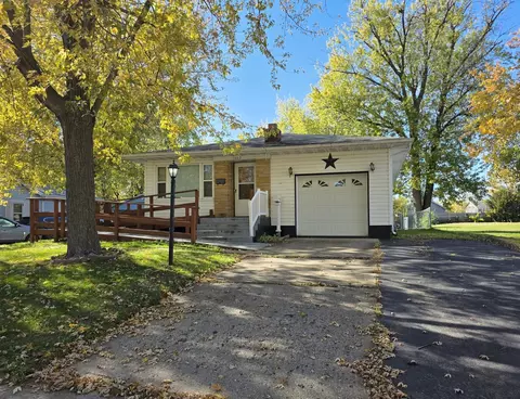 1402 9th Ave, Rock Falls, IL 61071