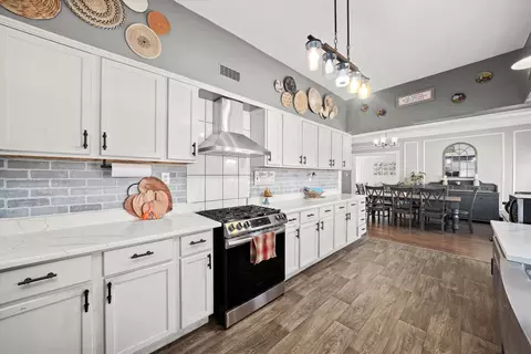 Kitchen - 31 E 155th St, Harvey, IL 60426 photo 1 of 1