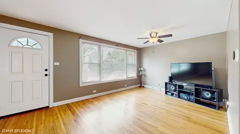 Living - 3052 E 97th St, Chicago, IL 60617 photo 1 of 2