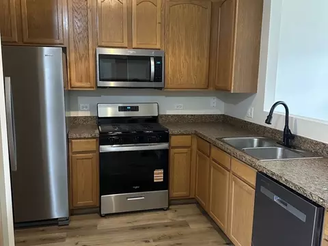 Kitchen - 990 Celebration Dr, Aurora, IL 60504 photo 1 of 1