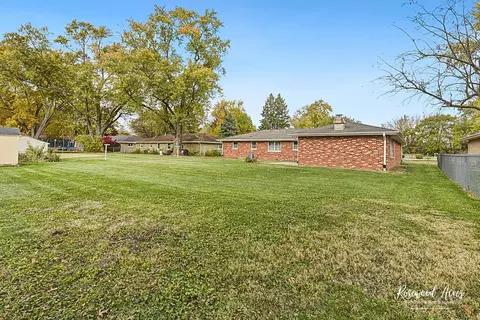 Exterior - 2308 E 1500s Rd, Kankakee, IL 60901 photo 2 of 3