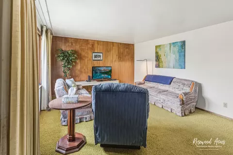 Living - 2308 E 1500s Rd, Kankakee, IL 60901 photo 3 of 6
