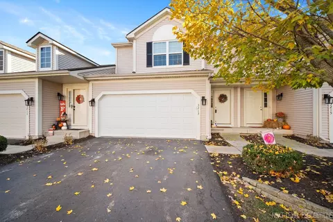 3213 Napa Ct, Dekalb, IL 60115