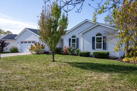 707 Brittany Dr, Champaign, IL 61822