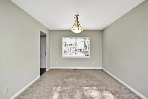 3311 Brentwood Dr, Champaign, IL 61821 photo 10