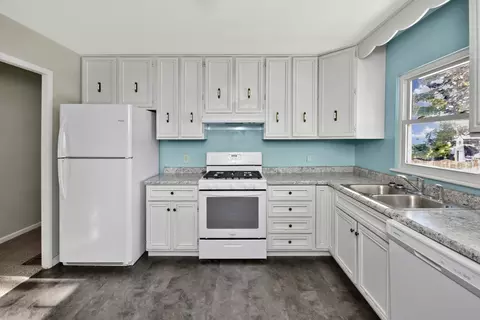 3311 Brentwood Dr, Champaign, IL 61821 photo 13