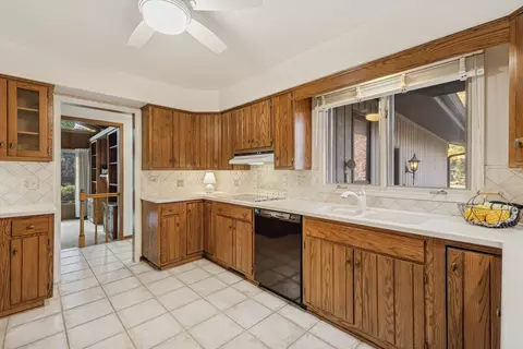 Kitchen - Undisclosed, Elgin, IL 60123 photo 3 of 3