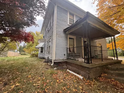 309 W Commercial St, Neponset, IL 61345