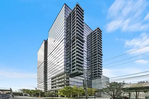 860 W Blackhawk St #2106, Chicago, IL 60642