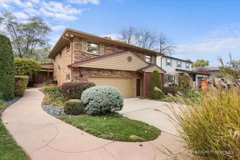 814 S Saylor Ave, Elmhurst, IL 60126