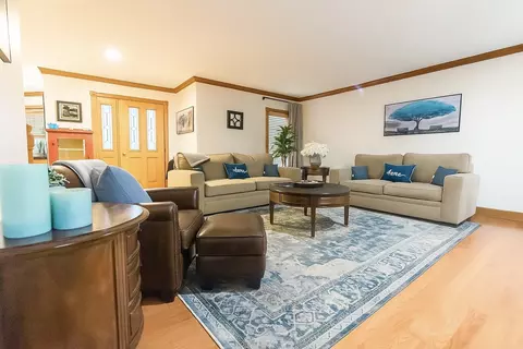 Living - 507 N Sangamon Ln, Dixon, IL 61021 photo 6 of 6