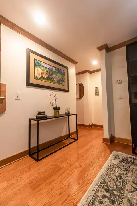 Entry Way - 507 N Sangamon Ln, Dixon, IL 61021 photo 1 of 6