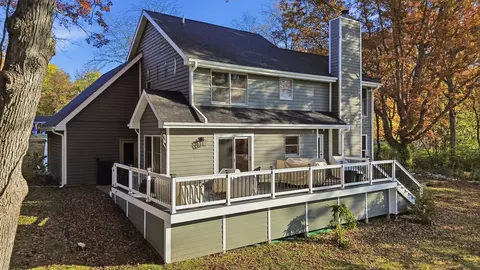 Exterior - 507 N Sangamon Ln, Dixon, IL 61021 photo 7 of 16