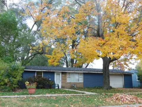 7713 Mildred Rd, Machesney Park, IL 61115