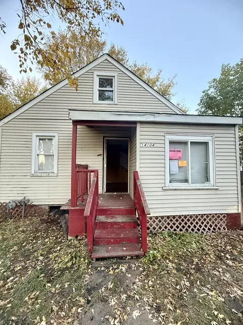 14104 S Claire Blvd, Robbins, IL 60472