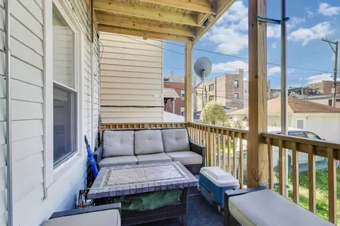 Exterior - Undisclosed, Chicago, IL 60625 photo 3 of 5