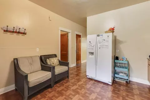 Entry Way - Undisclosed, Chicago, IL 60625 photo 2 of 2