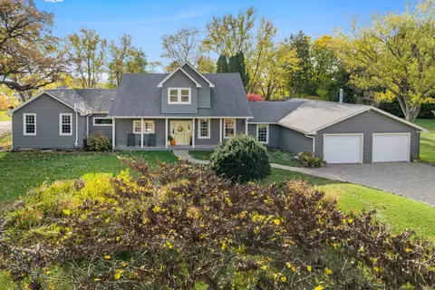 43 W140 Campton Hills Rd, Elburn, IL 60119