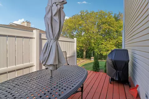 Exterior - 1685 Cornell Dr, Hoffman Estates, IL 60169 photo 2 of 2