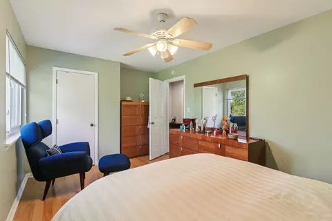 Bedroom - 1685 Cornell Dr, Hoffman Estates, IL 60169 photo 2 of 3