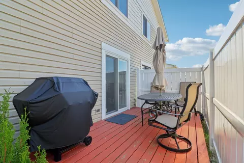 Exterior - 1685 Cornell Dr, Hoffman Estates, IL 60169 photo 1 of 2