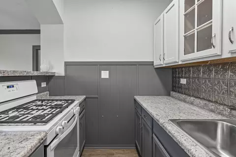 7212 Jackson Blvd N #3E, Forest Park, IL 60130 photo 9