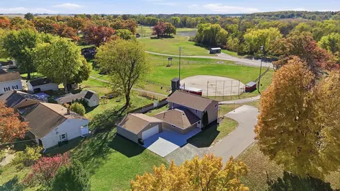 503 W Winfield St, Morrison, IL 61270 photo 17