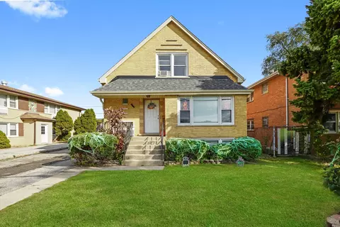 7549 S Roberts Rd, Bridgeview, IL 60455