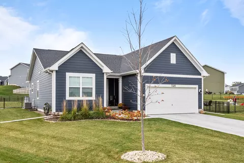 725 Cloverleaf Dr, Marengo, IL 60152