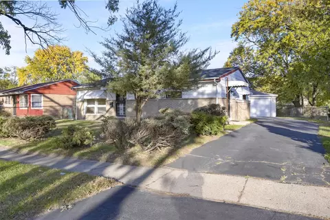16501 Oxford Dr S, Markham, IL 60428